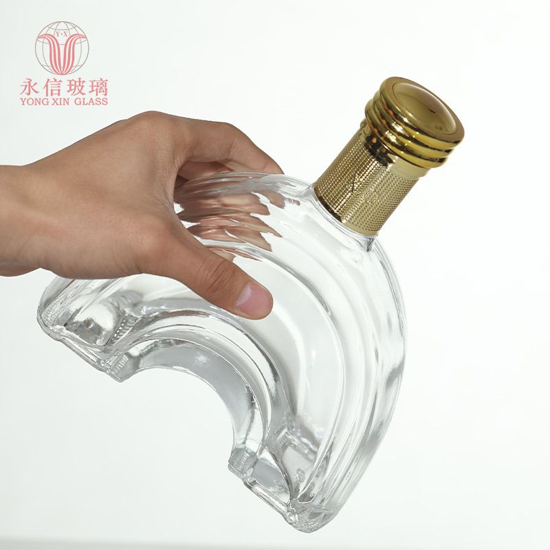 YX00003 750ml Glass Bottle Profeesional Manufacturer Big Volume Liquor Drinks Rum Whisky Bottle With Vaccum Wine Stopper For 500ml Whisky