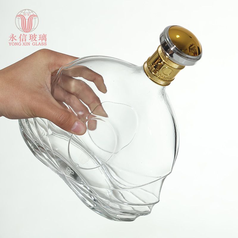 YX00006 Hot Stamping Flint Clear Glass Bottles With Aluminum Caps For 700ml Liquor Juice 750ml Liquor Bottle