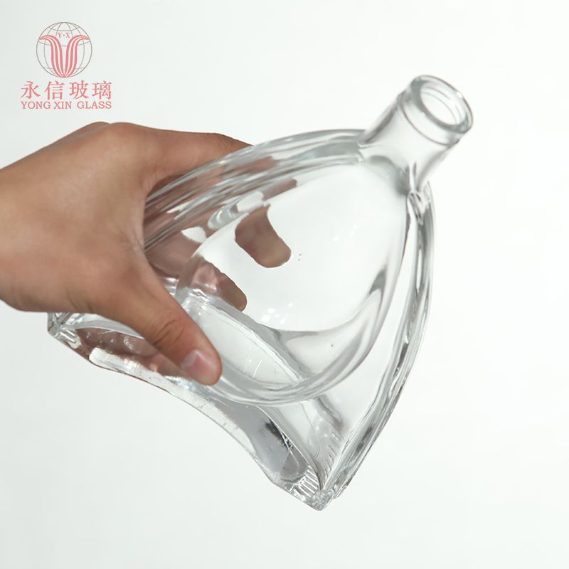 YX00008 Amber Boston Round Glass Bottle Drink Bulk Wine Body Shape Bottle In Sale