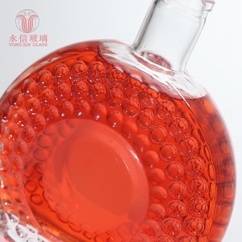 YX00010 Factory Made Odd-Shaped Color Juicy Bottles Beverages Roller Bottle Roll On Bottle With Cork Cover For 500ml Luxury Wine Beverage Bottle Glass