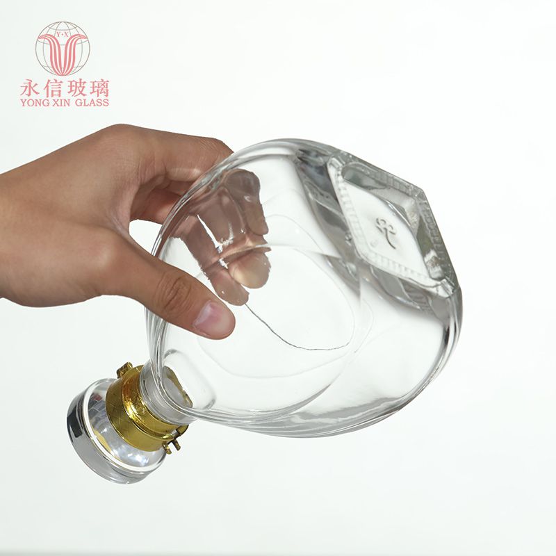 YX00019 Transperant Brandy Glass Bottle Unique Shaped Glass Bottles