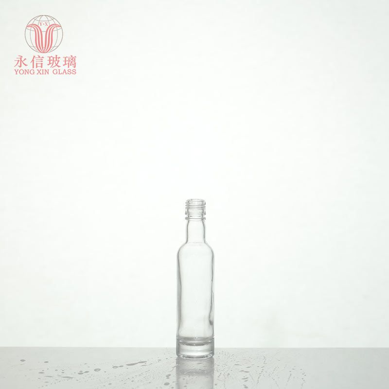 YX00042 Bottle A Vodka 4 Oz Frosted Cork Bottles Wholesale Empty Glass Bottle Gin Bottles 750ml