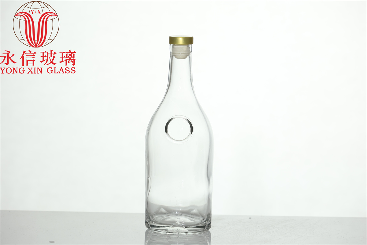 high quality spirit bottle flat shape100ml 200ml 300ml  500ml 700ml 750ml flint boston round glass wine bottle for vodka