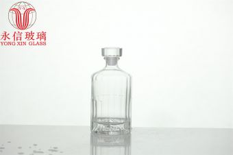 Glass Bottle Packaging 500ml Luxurious And Diamond Shape Glass Wine Bottle