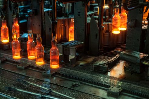 How the glass wine bottles made?